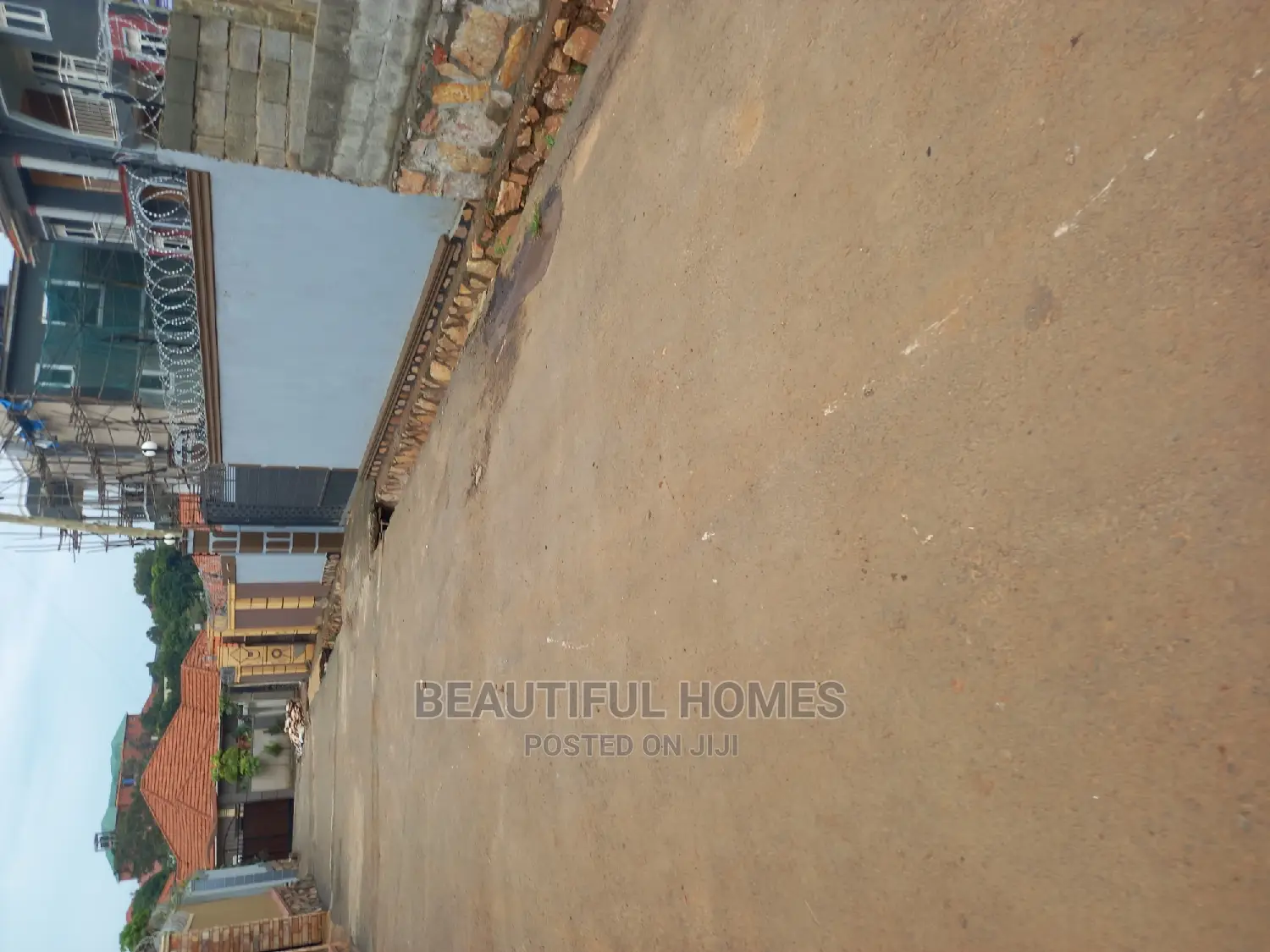 Furnished 4bdrm Duplex in Kira Gated Estate for sale in Kira
