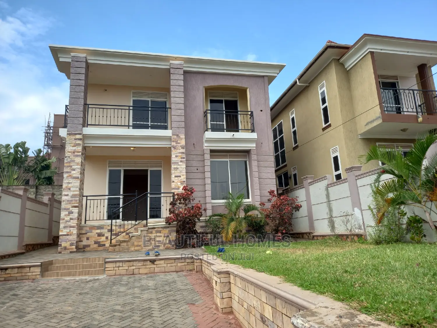 Furnished 4bdrm Duplex in Kira for sale in Kira