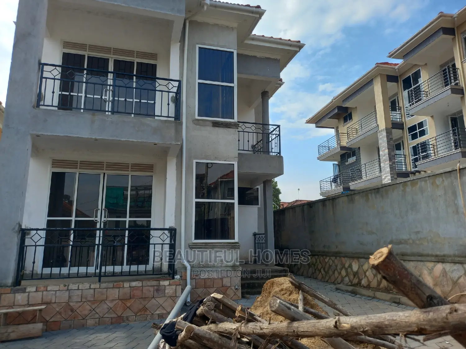Furnished 4bdrm Maisonette in Najjera All Tarmack, Nakawa for sale in Nakawa