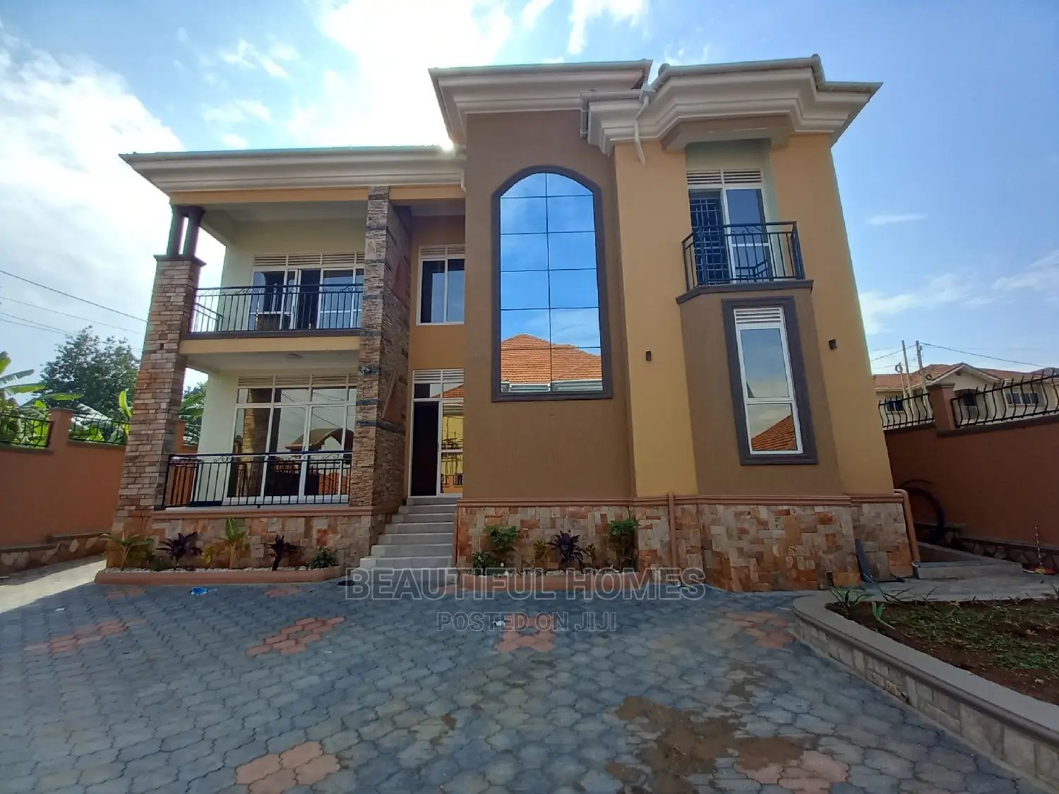 Furnished 5bdrm Duplex in Kira, Nakawa for sale in Nakawa