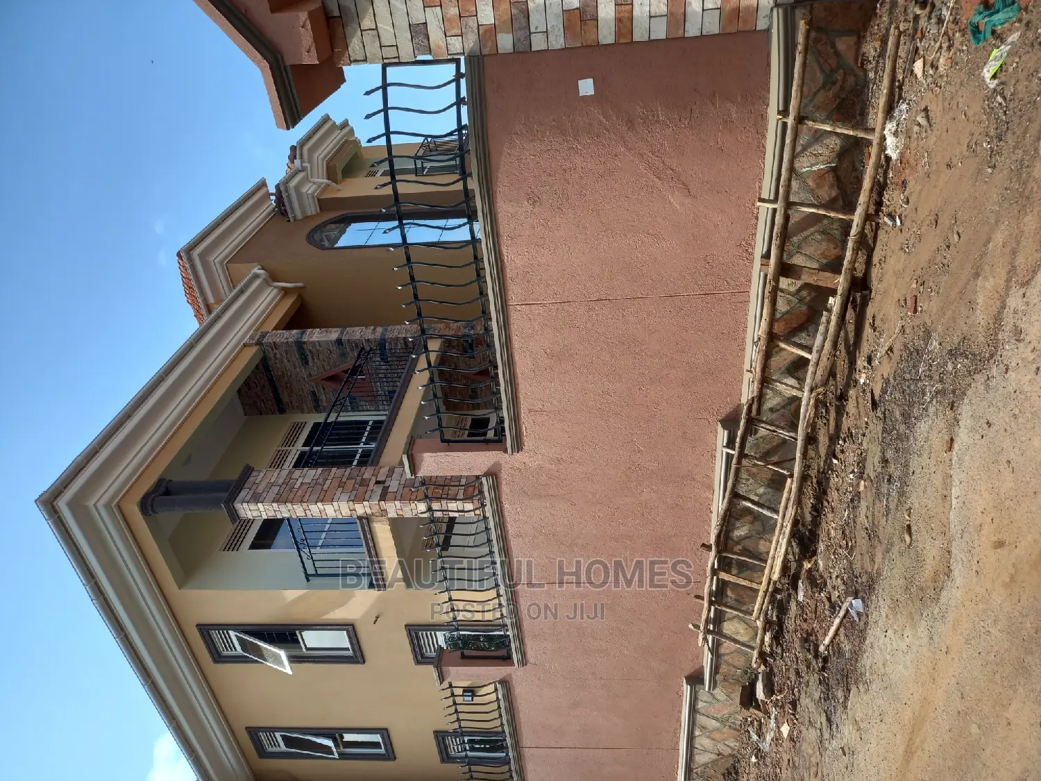 Furnished 5bdrm Duplex in Kira for sale in Kira