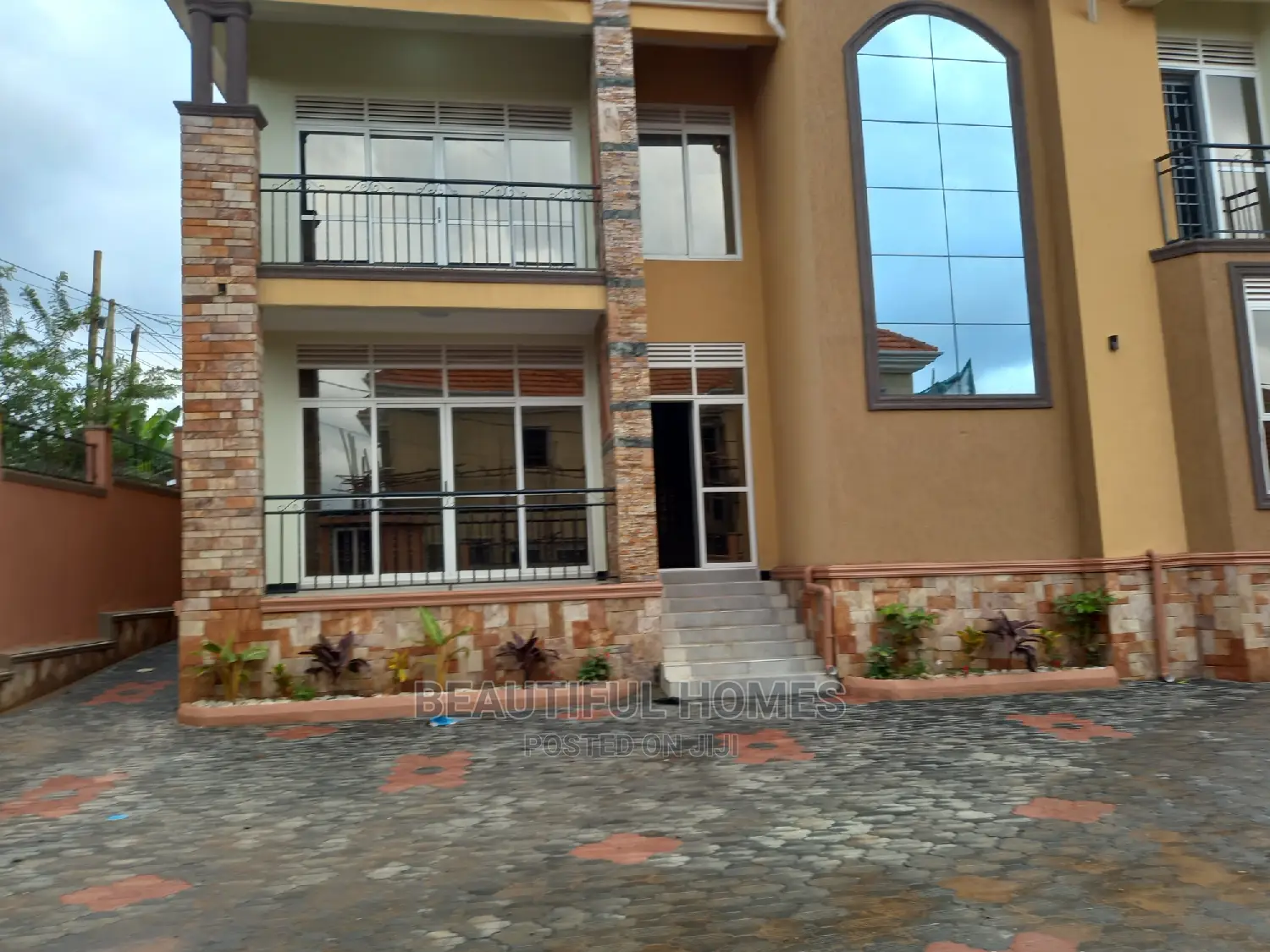 Furnished 5bdrm Mansion in Kira, Central Division for sale in Central Division