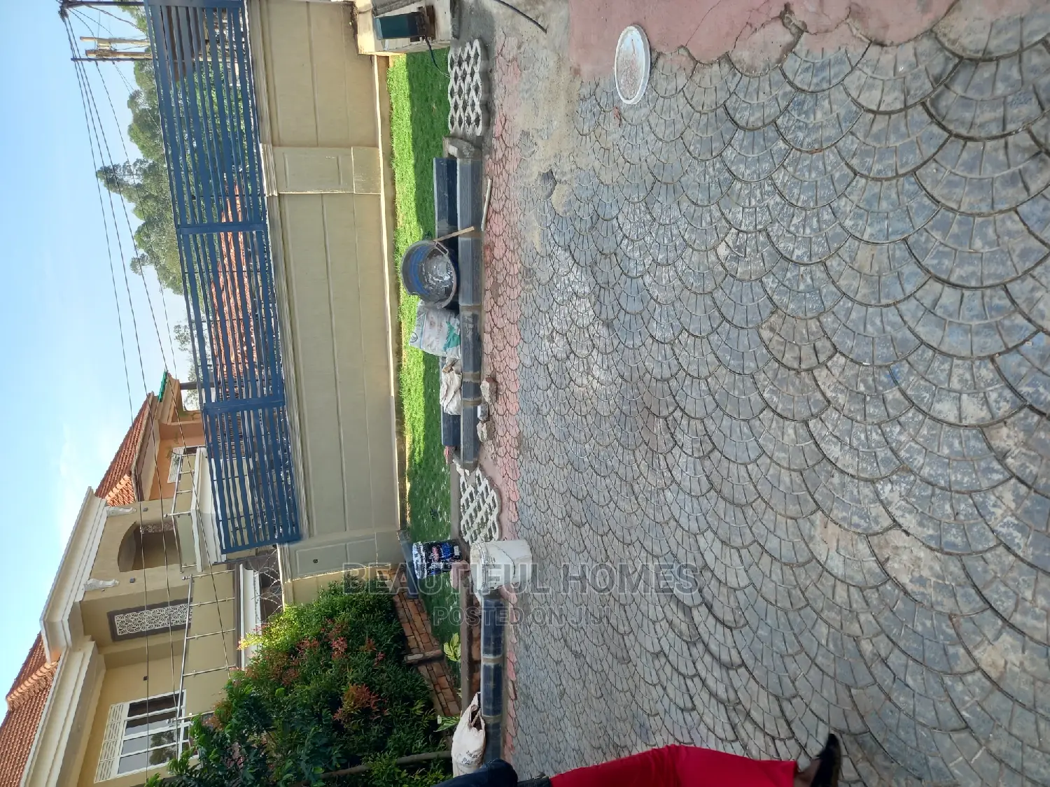 Furnished 5bdrm Duplex in Kira Mamerito Road for sale in Kira