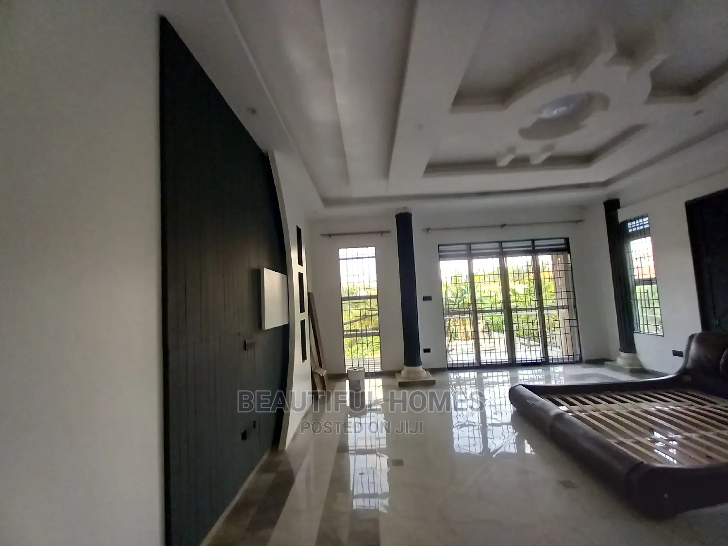 Furnished 5bdrm Duplex in Kira for sale in Kira