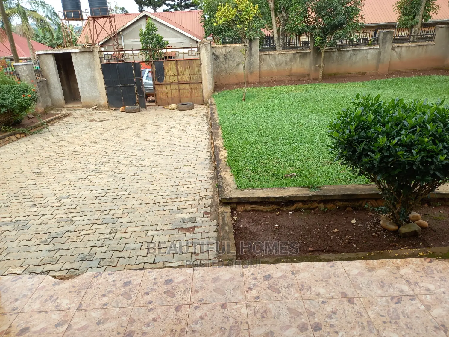 Furnished 3bdrm House in Kira for sale in Kira