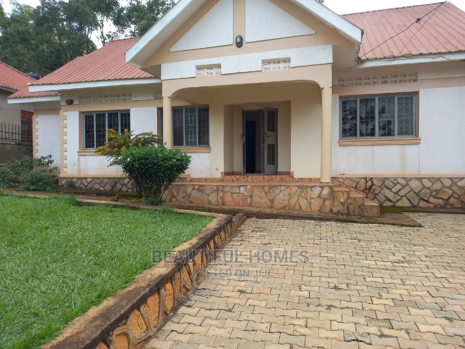 Furnished 3bdrm House in Kira for sale in Kira
