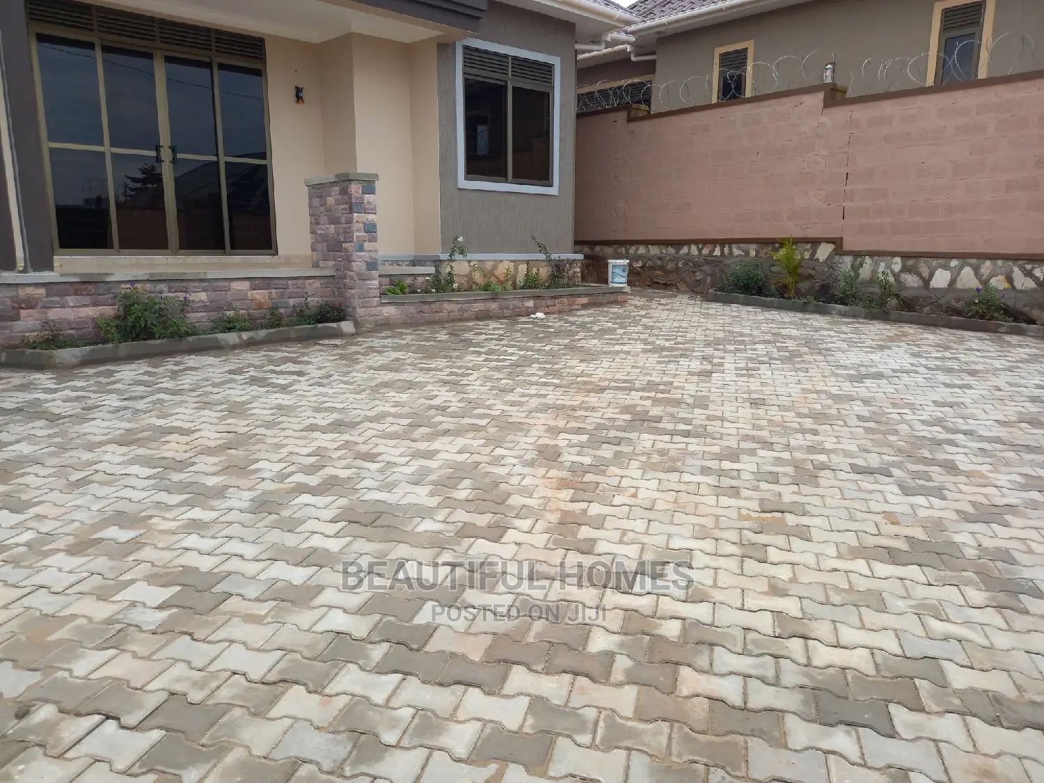 Furnished 3bdrm House in Nakwero Canaan Sites, Kira for sale in Kira