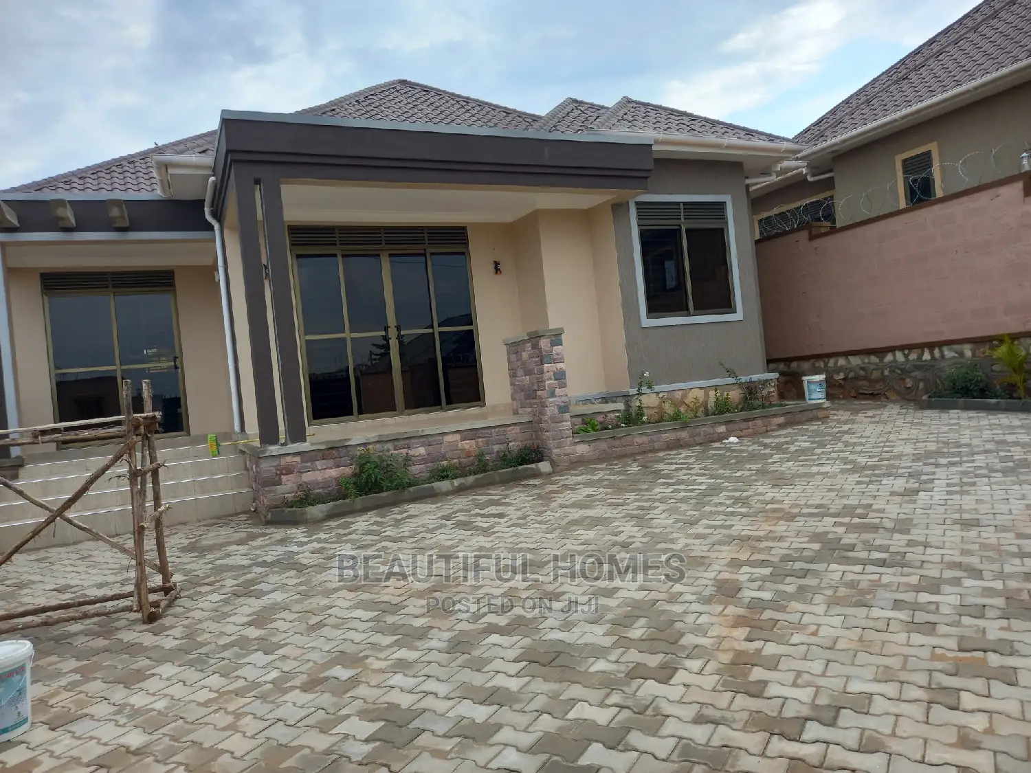Furnished 3bdrm Bungalow in Nakwero Corporate, Kira for sale in Kira