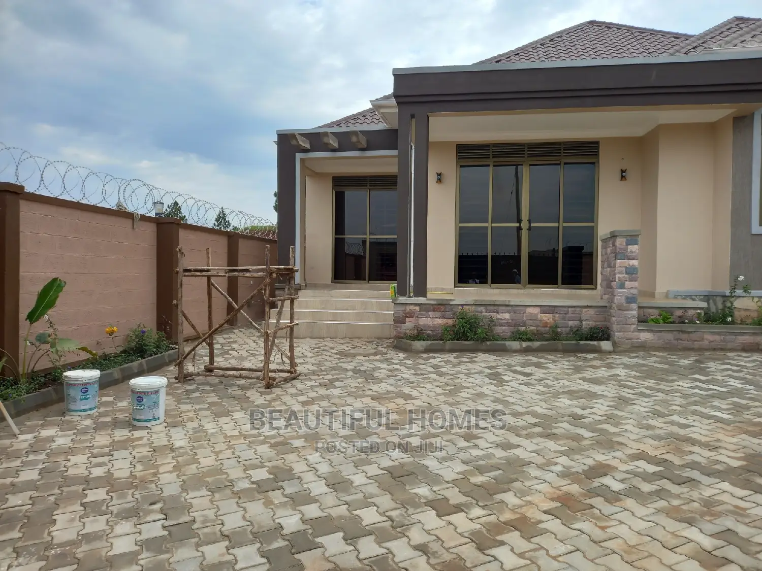 Furnished 3bdrm Bungalow in Kira for sale in Kira