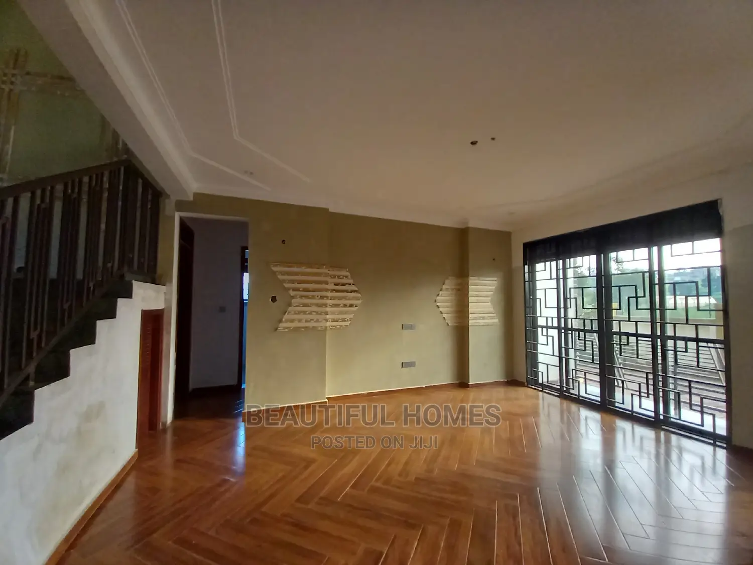 Furnished 5bdrm Duplex in Kyanja Corporate, Nakawa for sale in Nakawa