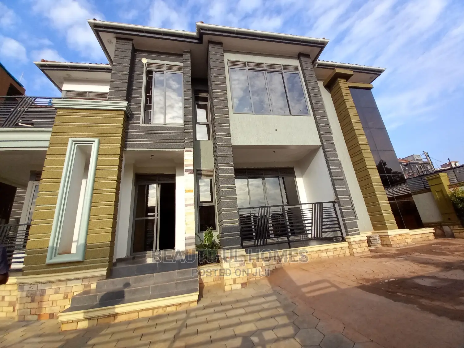 Furnished 5bdrm Maisonette in Kyanja, Central Division for sale in Central Division