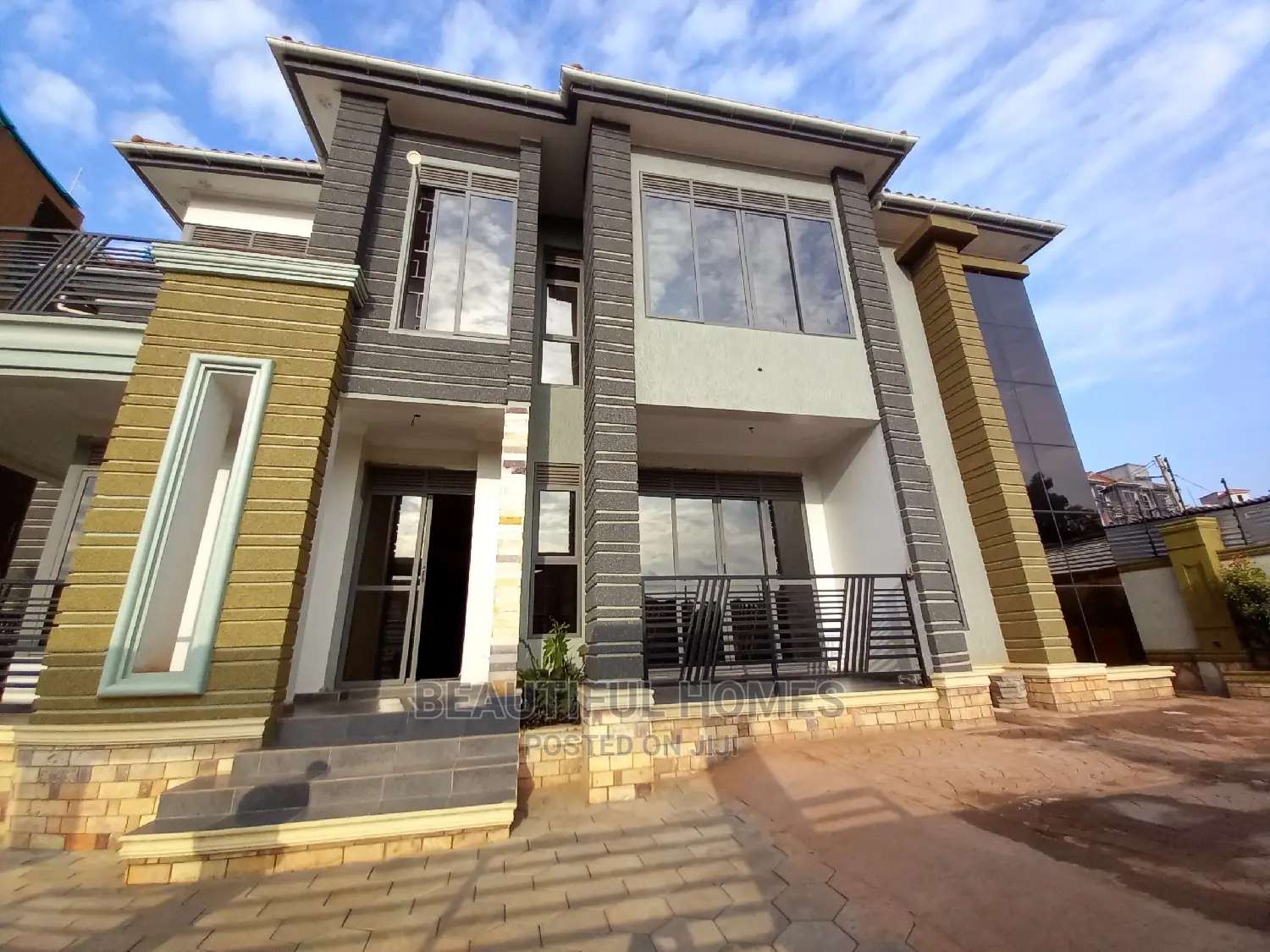 Furnished 5bdrm Maisonette in Kyanja, Central Division for sale in Central Division