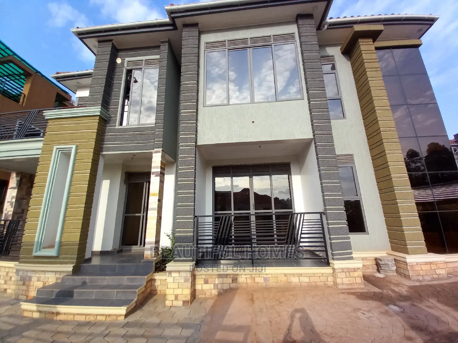 Furnished 5bdrm Maisonette in Kyanja, Central Division for sale in Central Division