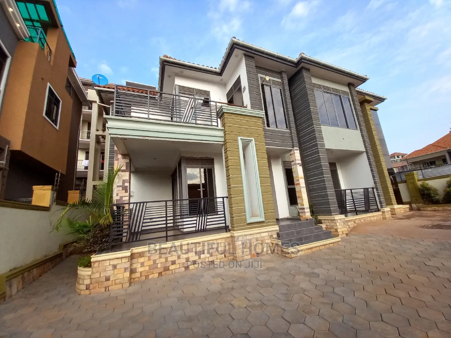 Furnished 5bdrm Duplex in Kyanja Tarmacked, Nakawa for sale in Nakawa