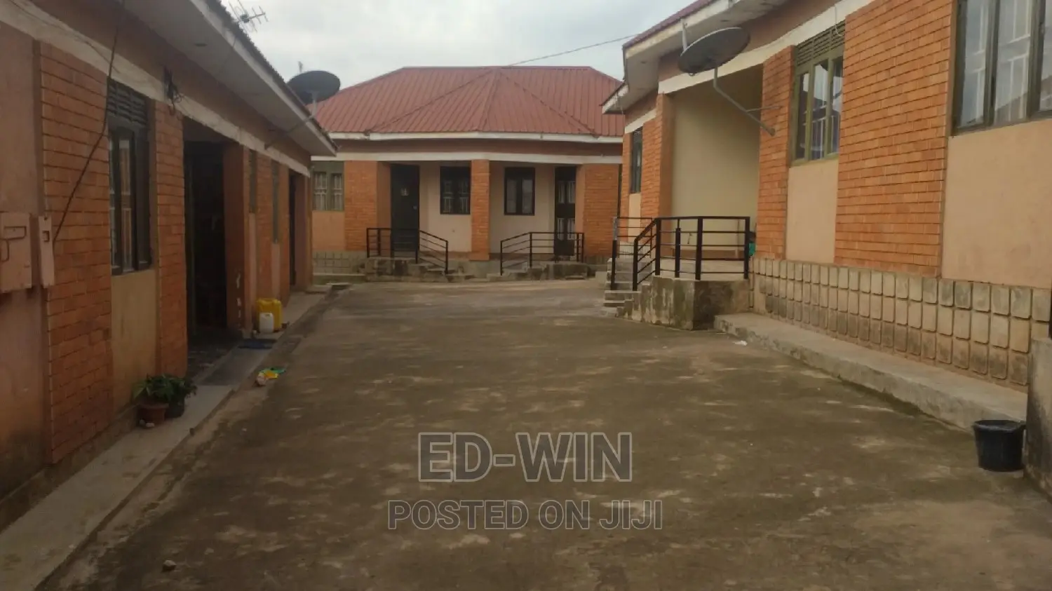8bdrm Apartment in Central Division for sale in Central Division