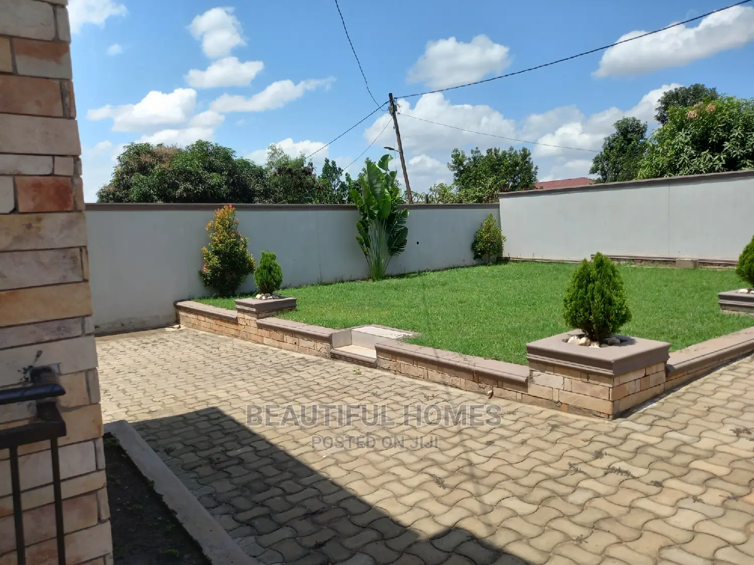 Furnished 4bdrm House in Kira for sale in Kira