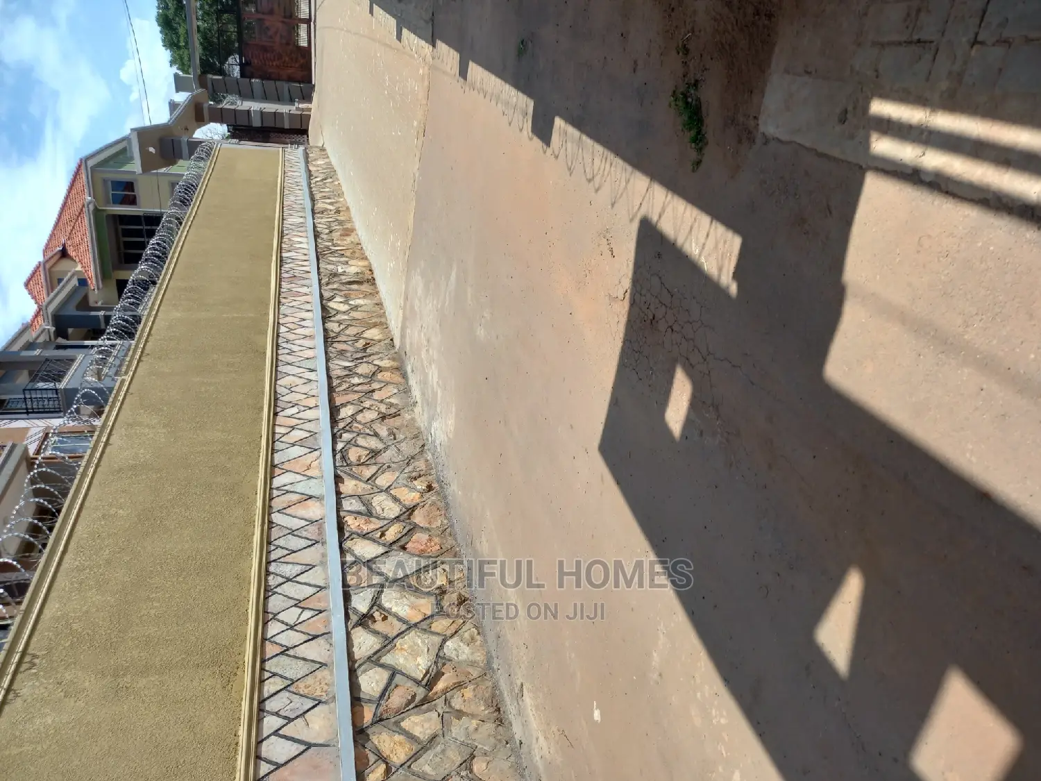 Furnished 2bdrm Apartment in Kyaliwajjara, Central Division for sale in Central Division