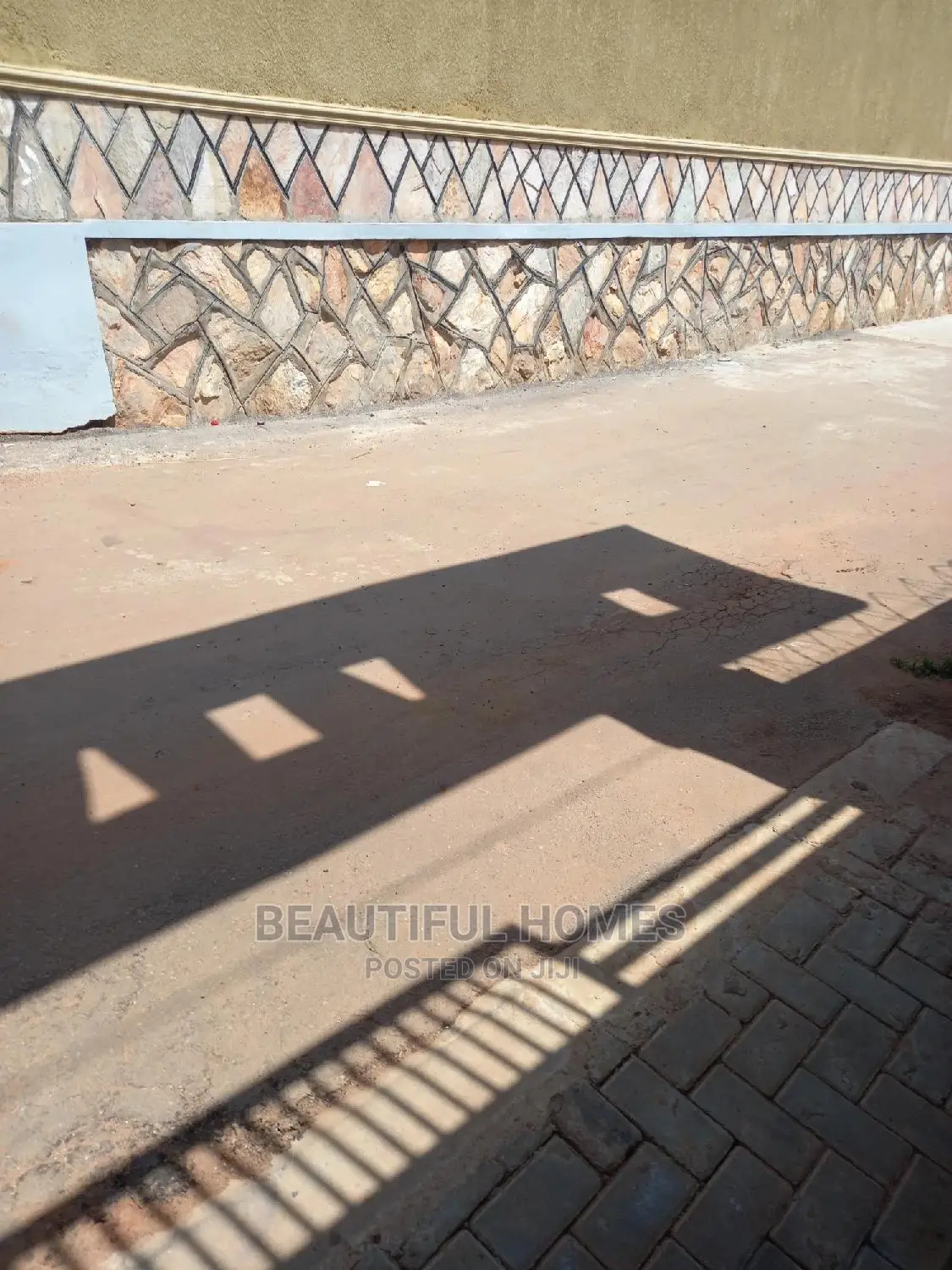 Furnished 2bdrm Apartment in Kyaliwajjara Tarmack, Central Division in Central Division