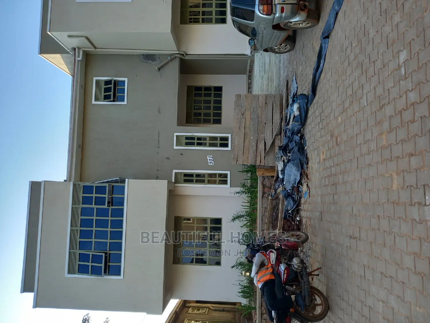Furnished 5bdrm Duplex in Kira for sale in Kira