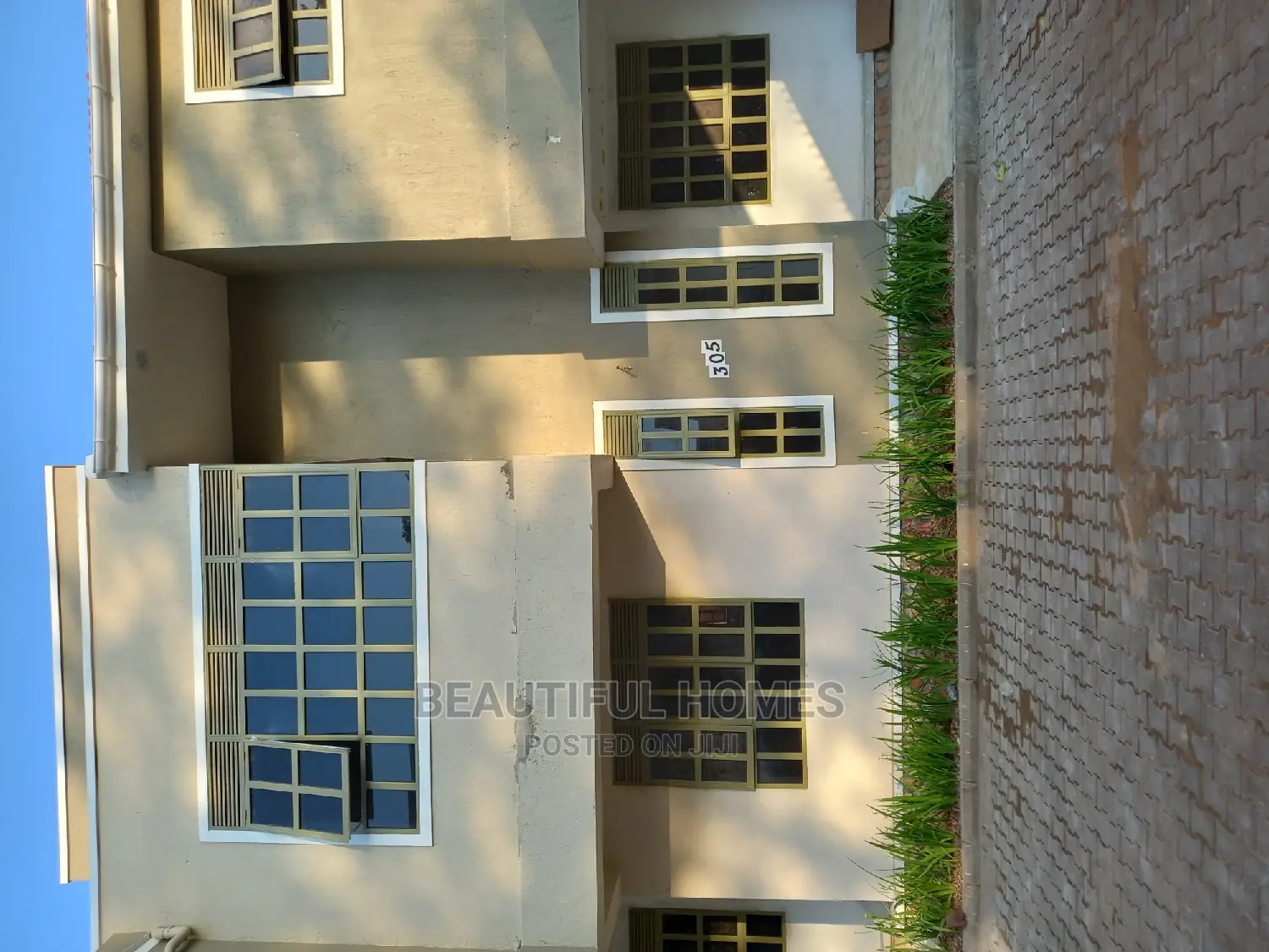 Furnished 5bdrm Duplex in Kira for sale in Kira