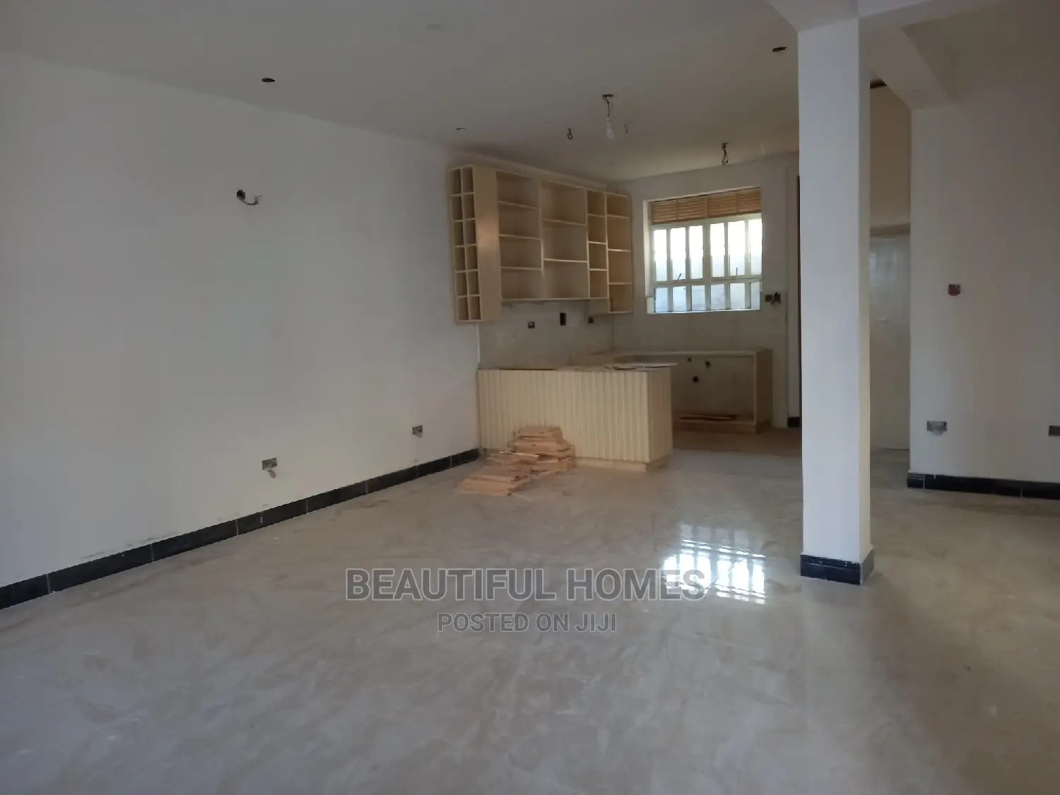 Furnished 5bdrm Duplex in Kira for sale in Kira