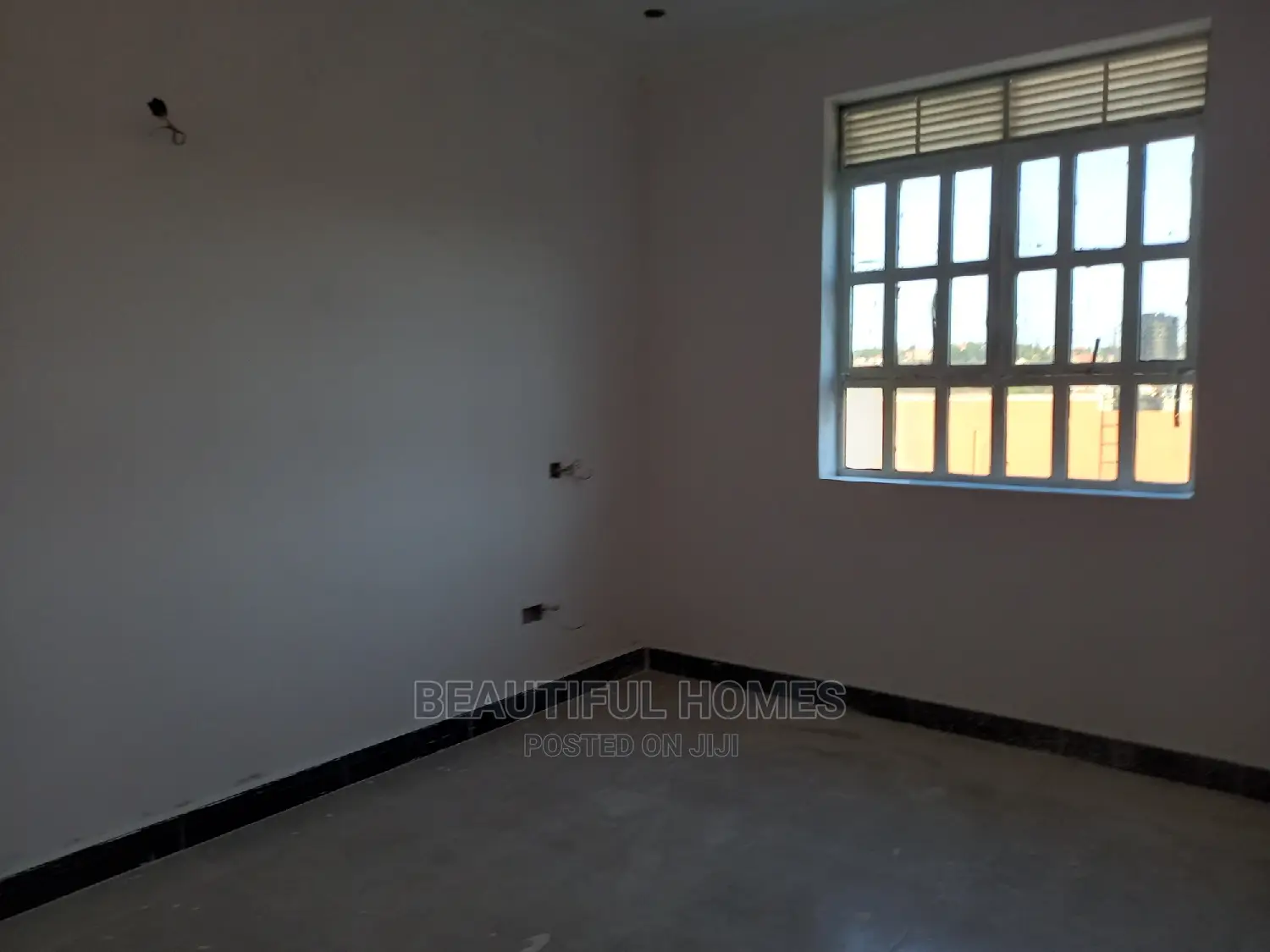Furnished 5bdrm Maisonette in Kira for sale in Kira
