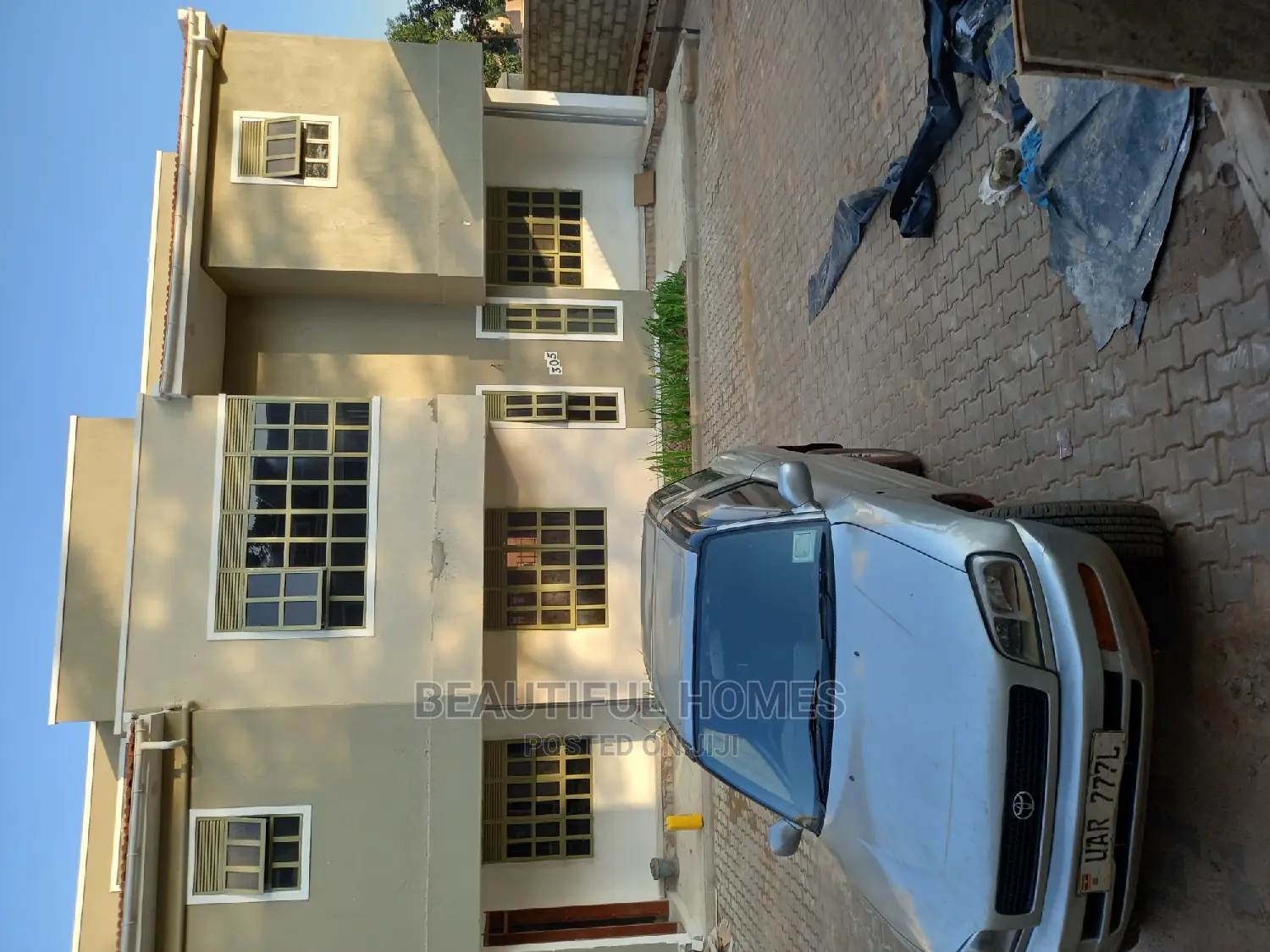 Furnished 5bdrm Mansion in Kira Corporate for sale in Kira