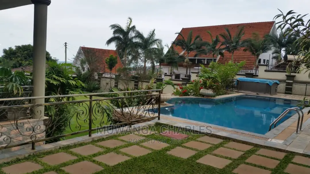 7bdrm Duplex in Fs Properties Ltd, Central Division for sale in Central Division