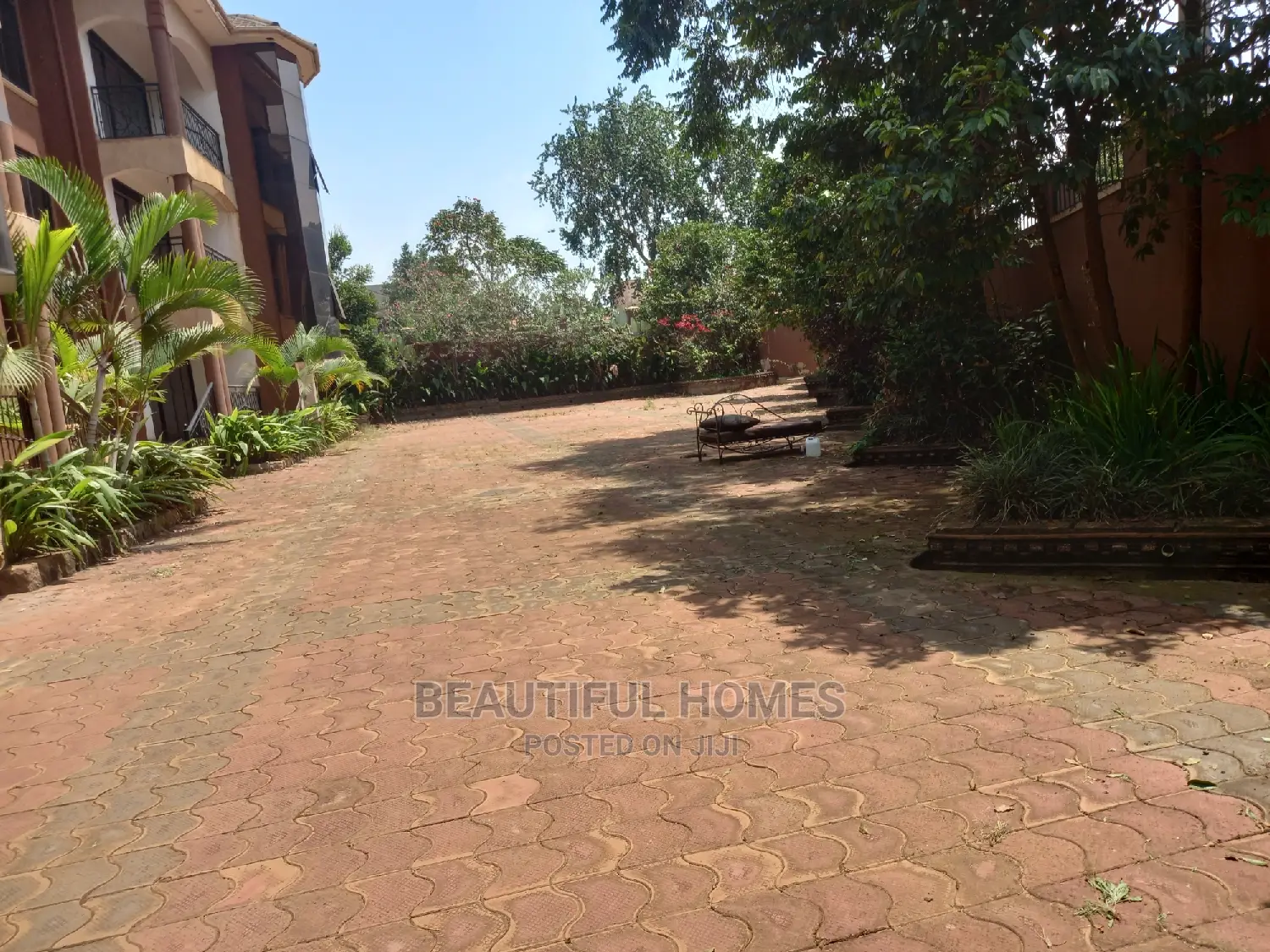 Furnished 2bdrm Apartment in Najjera Tarmack, Nakawa for sale in Nakawa