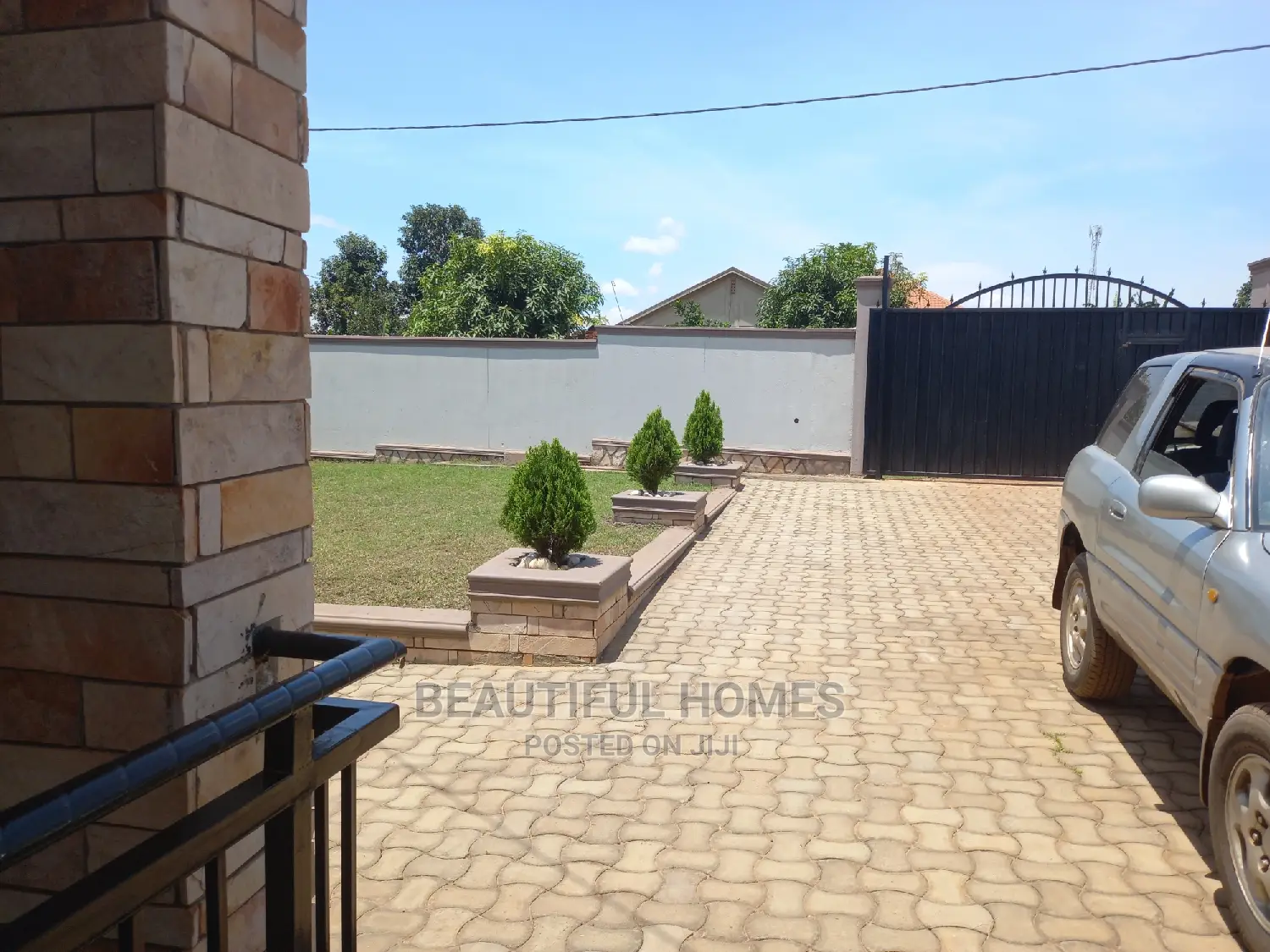 Furnished 4bdrm Bungalow in Kira for sale in Kira