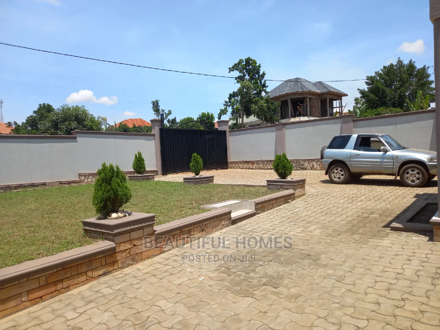 Furnished 4bdrm Bungalow in Kira for sale in Kira