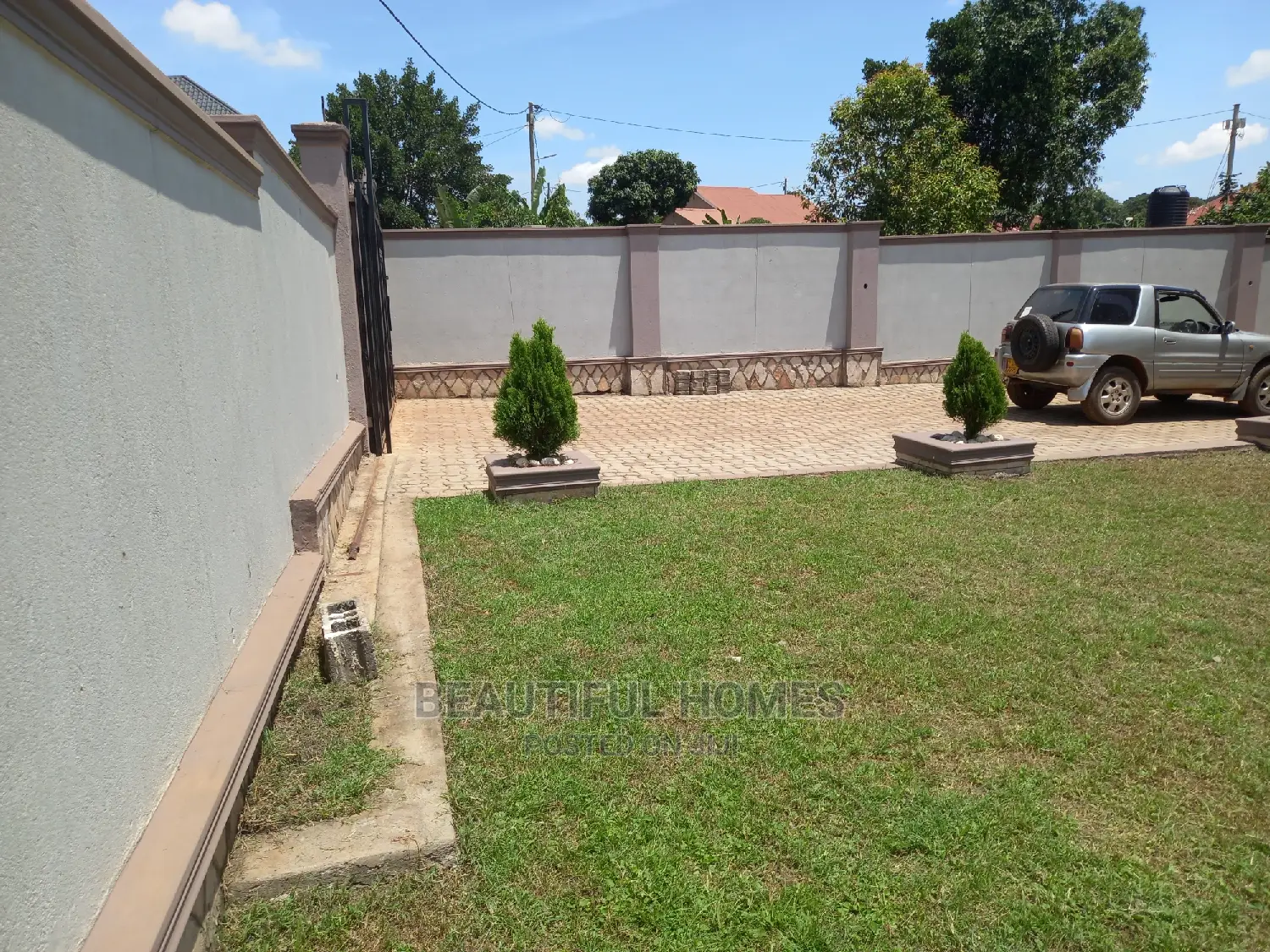 Furnished 4bdrm Bungalow in Kira for sale in Kira