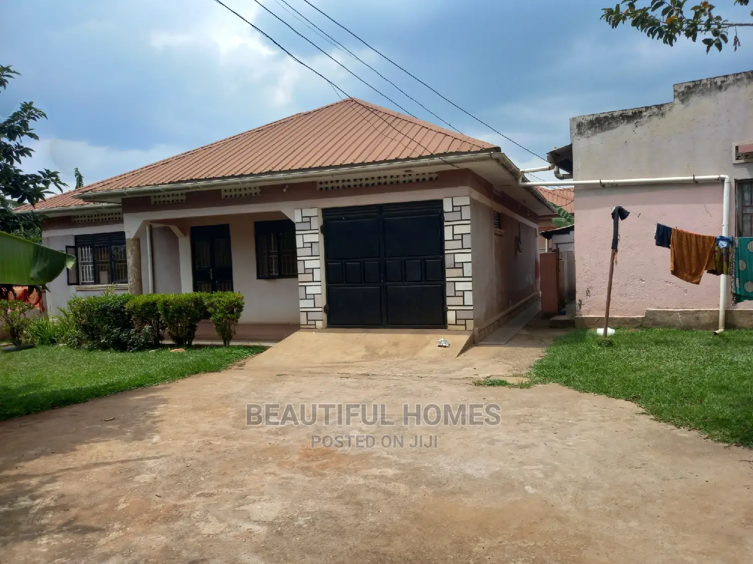 Furnished 4bdrm House in Kyaliwajjara Mbalwa, Nakawa for sale in Nakawa