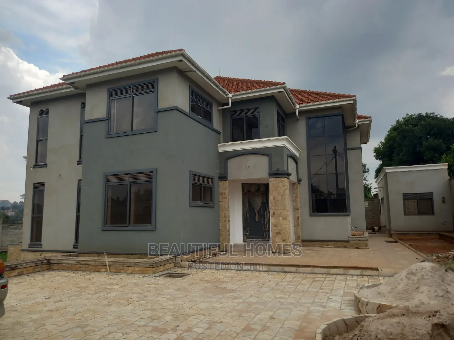 Furnished 6bdrm Mansion in Kyaliwajjara, Nakawa for sale in Nakawa