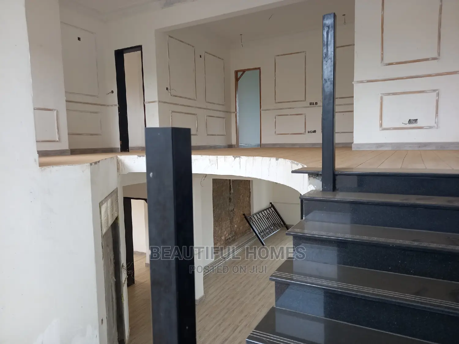 Furnished 6bdrm Mansion in Kyaliwajjara Tarmack, Nakawa for sale in Nakawa