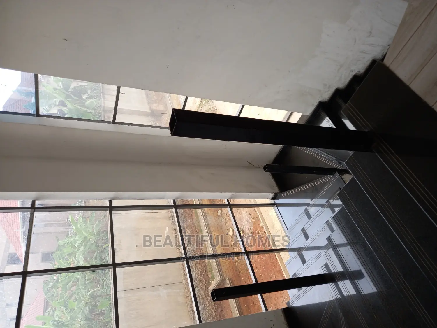 Furnished 6bdrm Duplex in Kyaliwajjara, Nakawa for sale in Nakawa