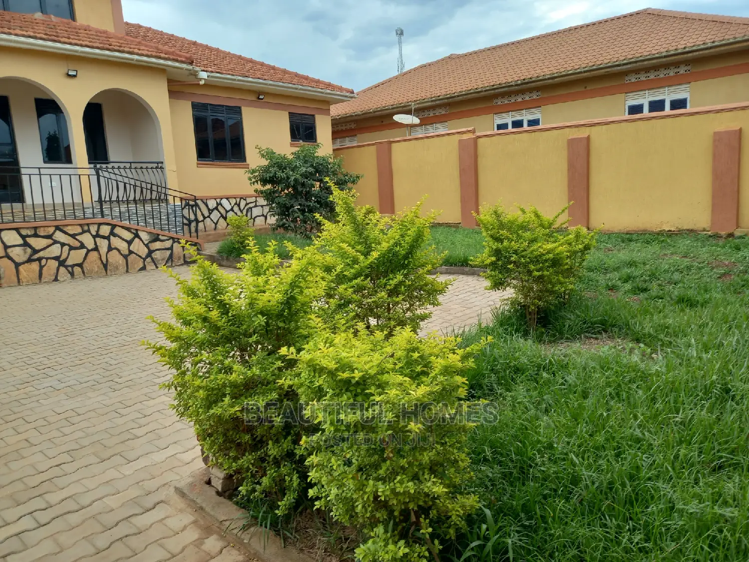 Furnished 5bdrm House in Kira for sale in Kira