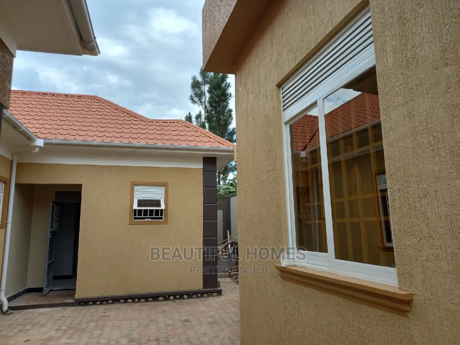 Furnished 4bdrm Bungalow in Kira for sale in Kira