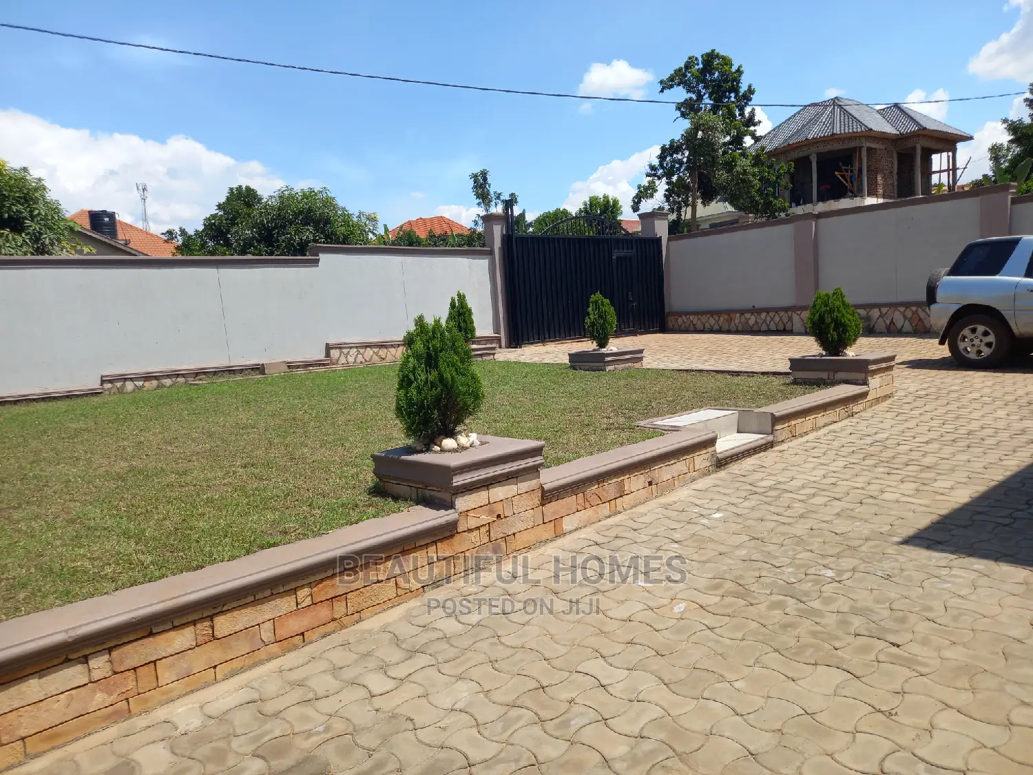 Furnished 4bdrm House in Kira for sale in Kira