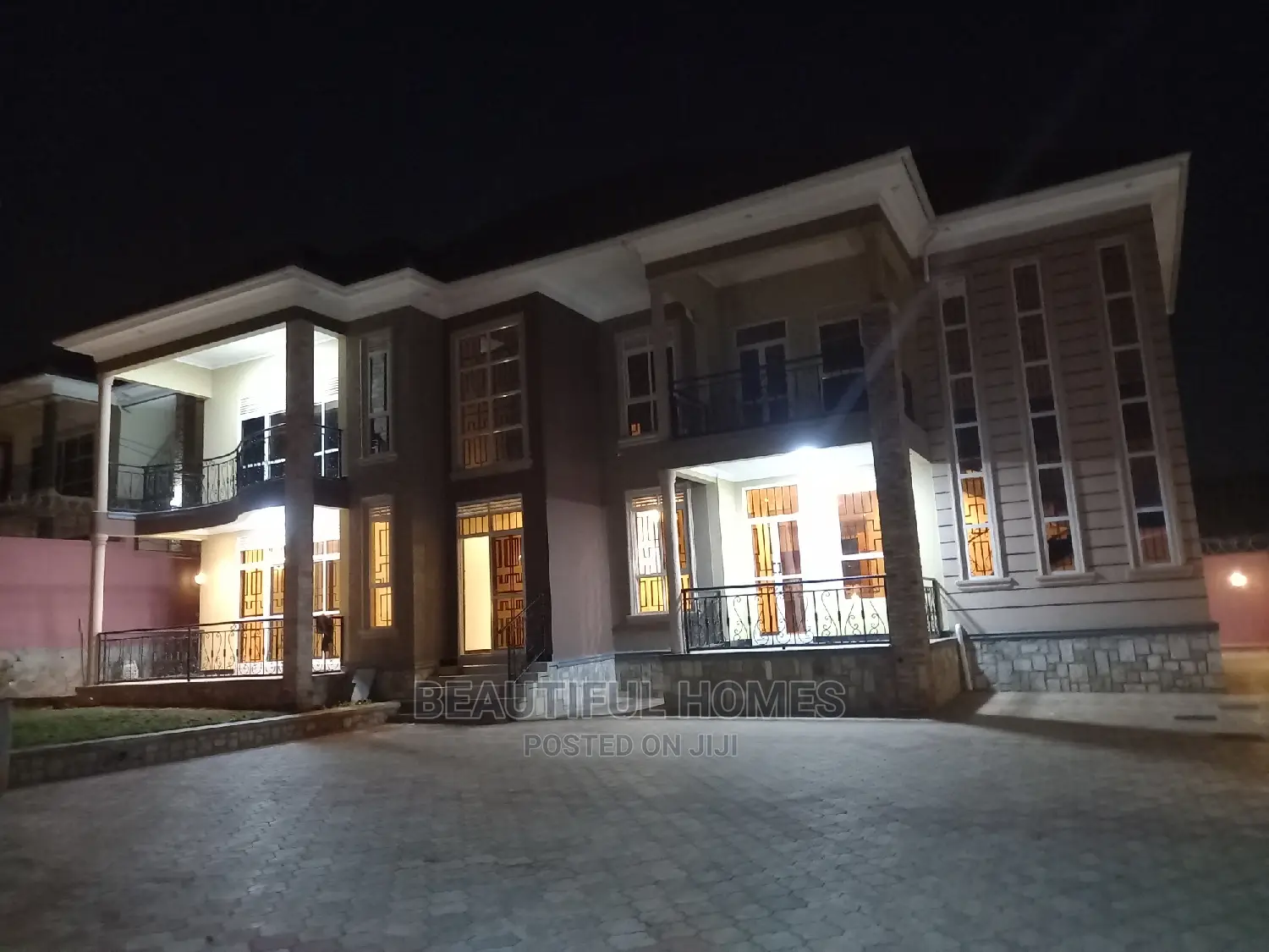 Furnished 7bdrm Mansion in Kyanja Corporate, Nakawa for sale in Nakawa