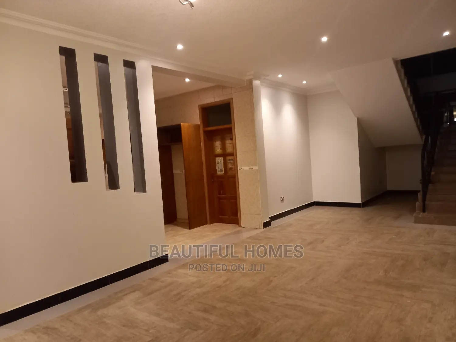 Furnished 7bdrm Mansion in Kyanja Corporate, Nakawa for sale in Nakawa