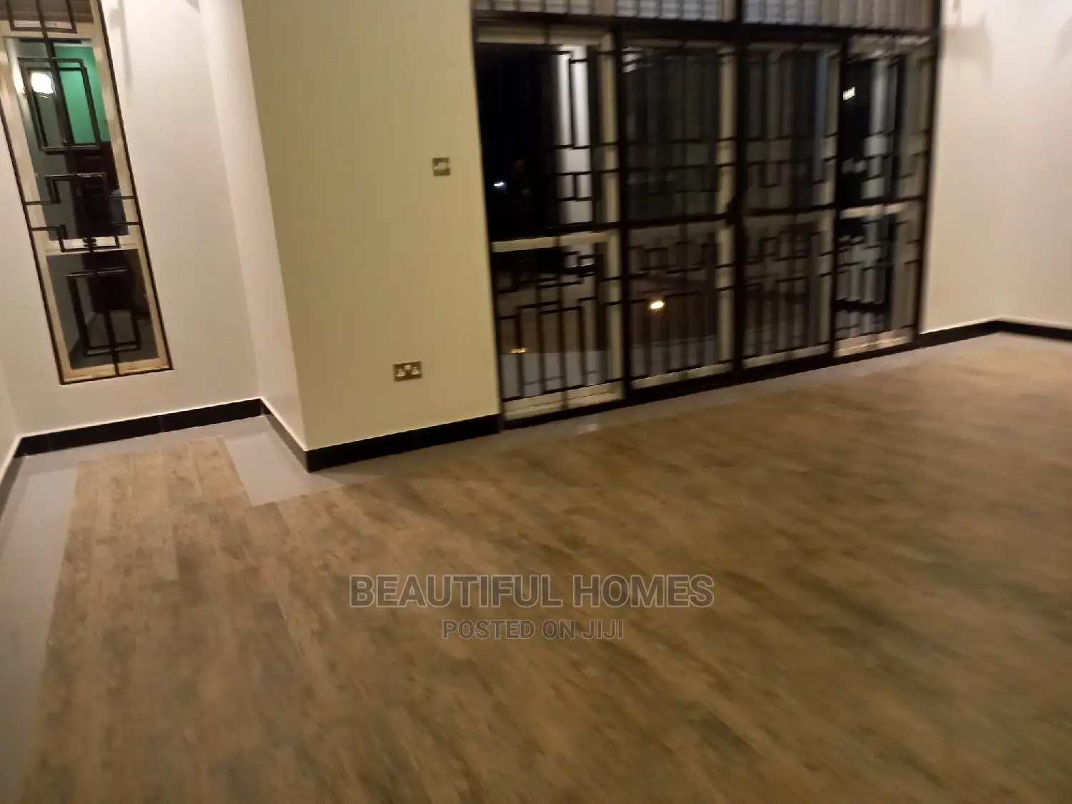 Furnished 7bdrm Duplex in Kira for sale in Kira