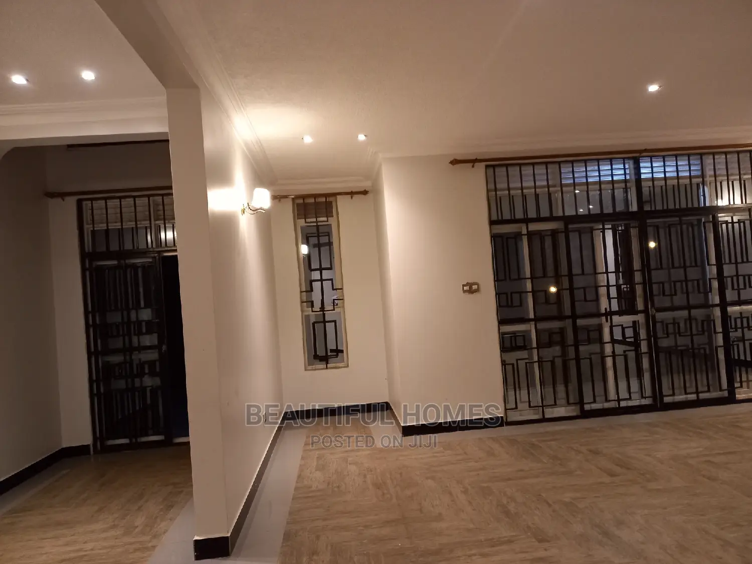 Furnished 7bdrm Duplex in Kira for sale in Kira