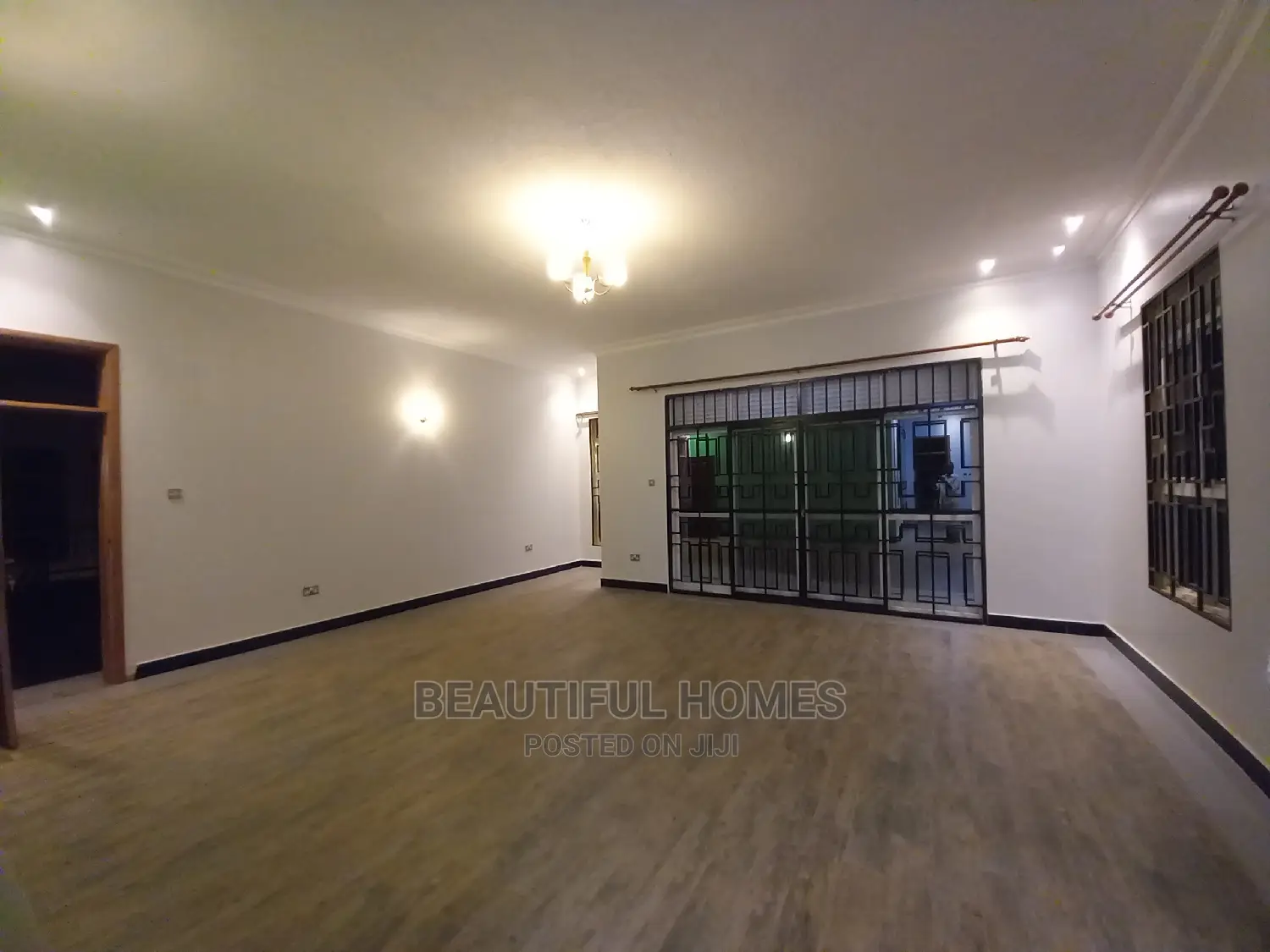 Furnished 7bdrm House in Kira for sale in Kira