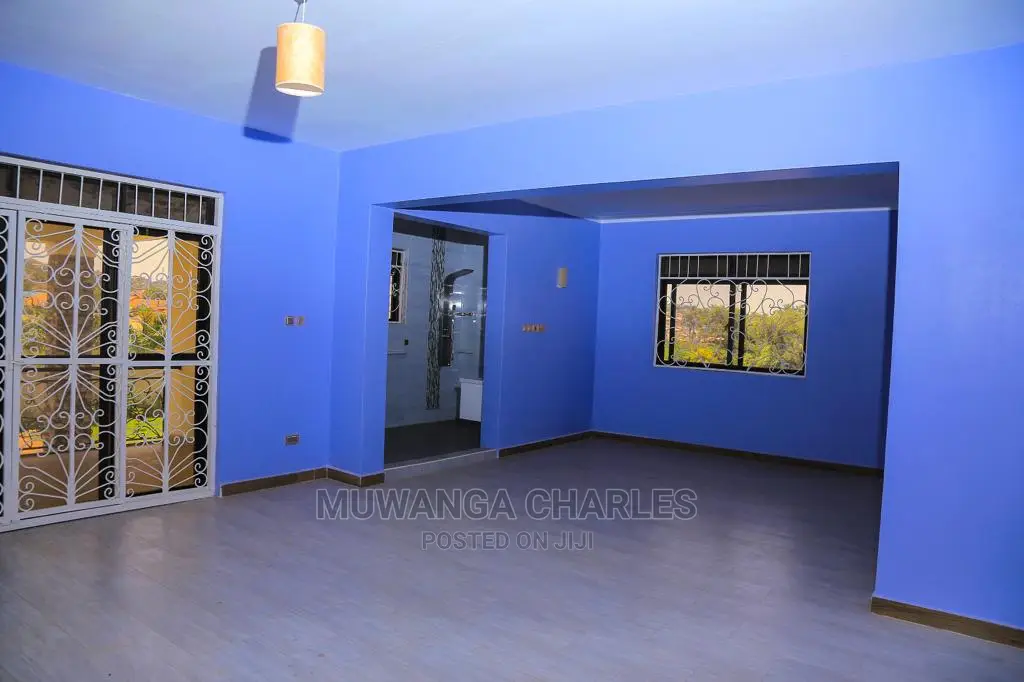 6bdrm Duplex in Fs Properties Ltd, Central Division for sale in Central Division