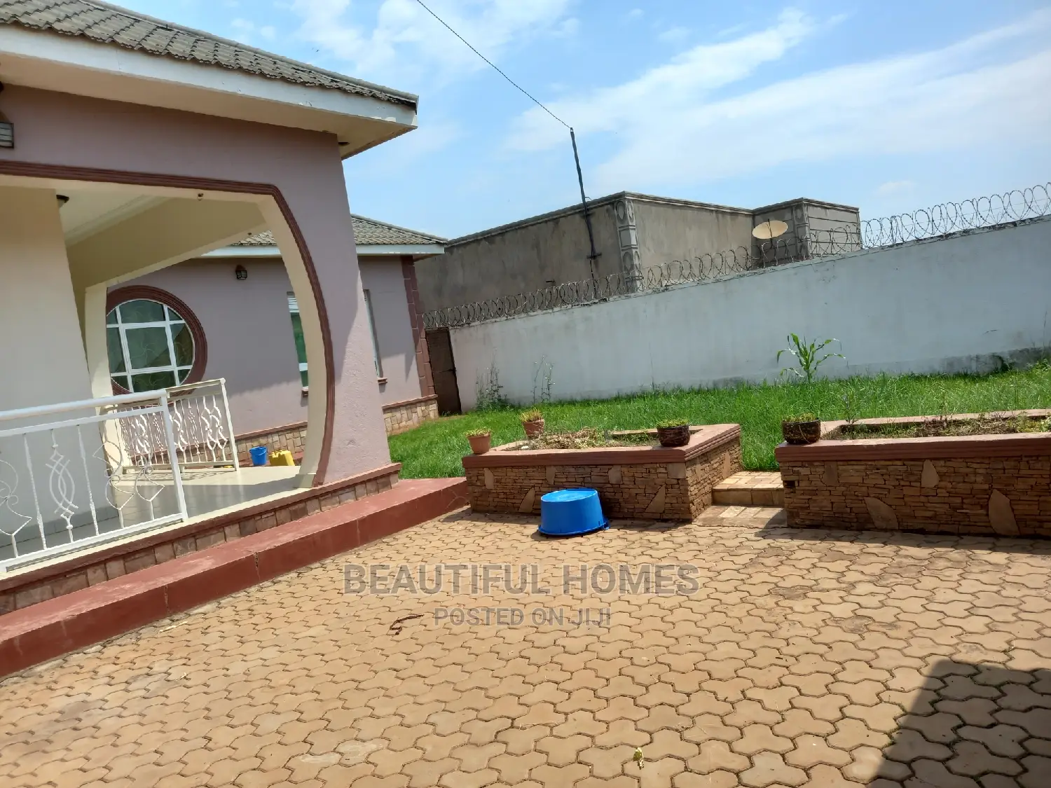 Furnished 4bdrm House in Kira for sale in Kira