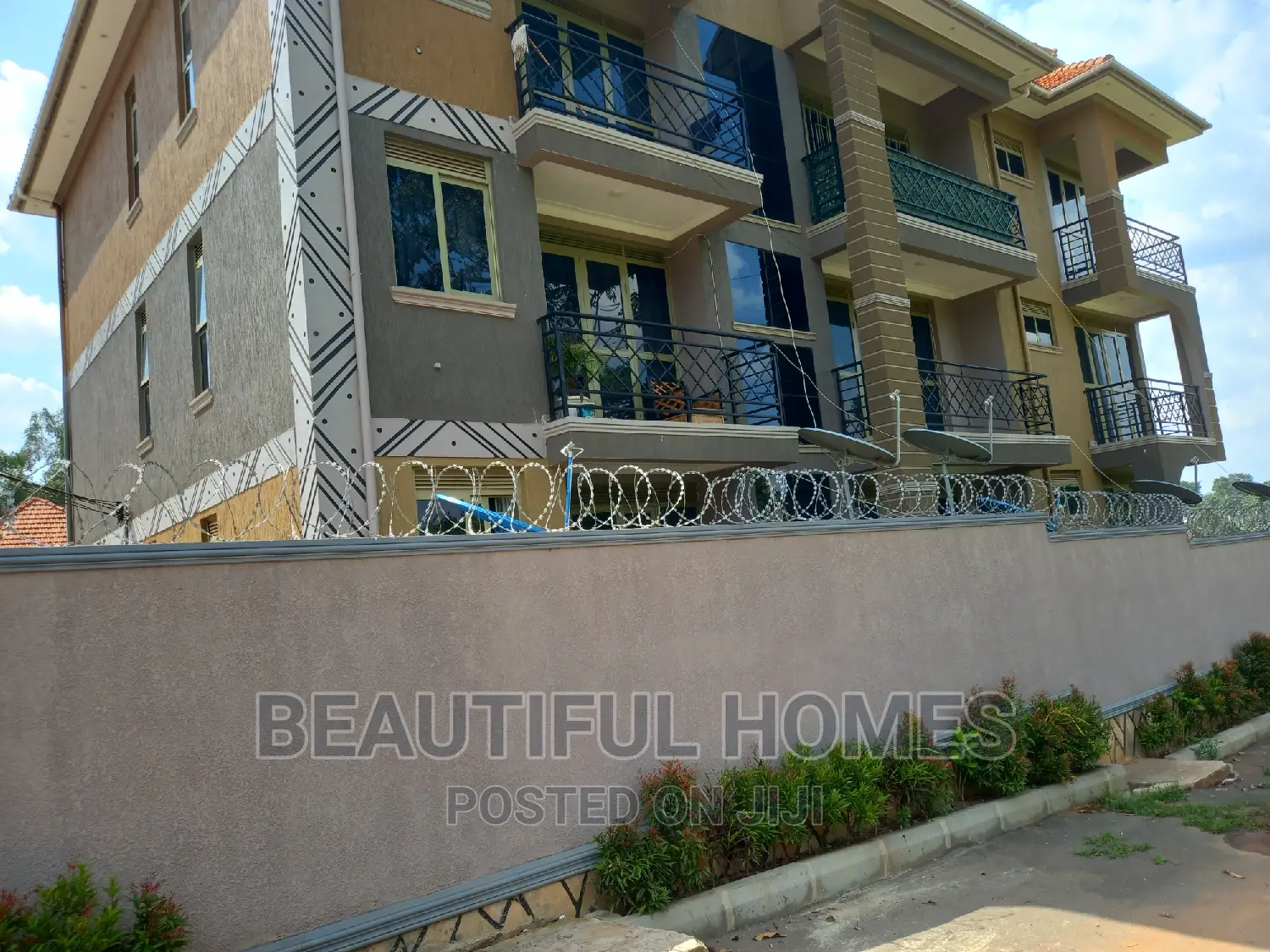 Furnished 2bdrm Block of Flats in Kyaliwajjara, Central Division in Central Division