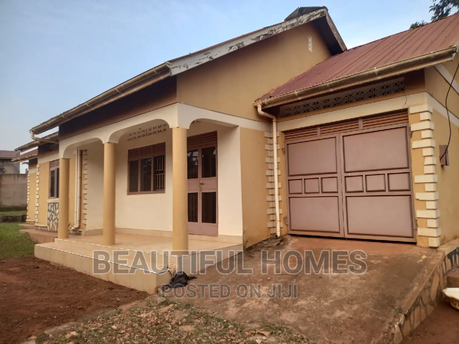 Furnished 3bdrm Bungalow in Kira Nsasa for sale in Kira
