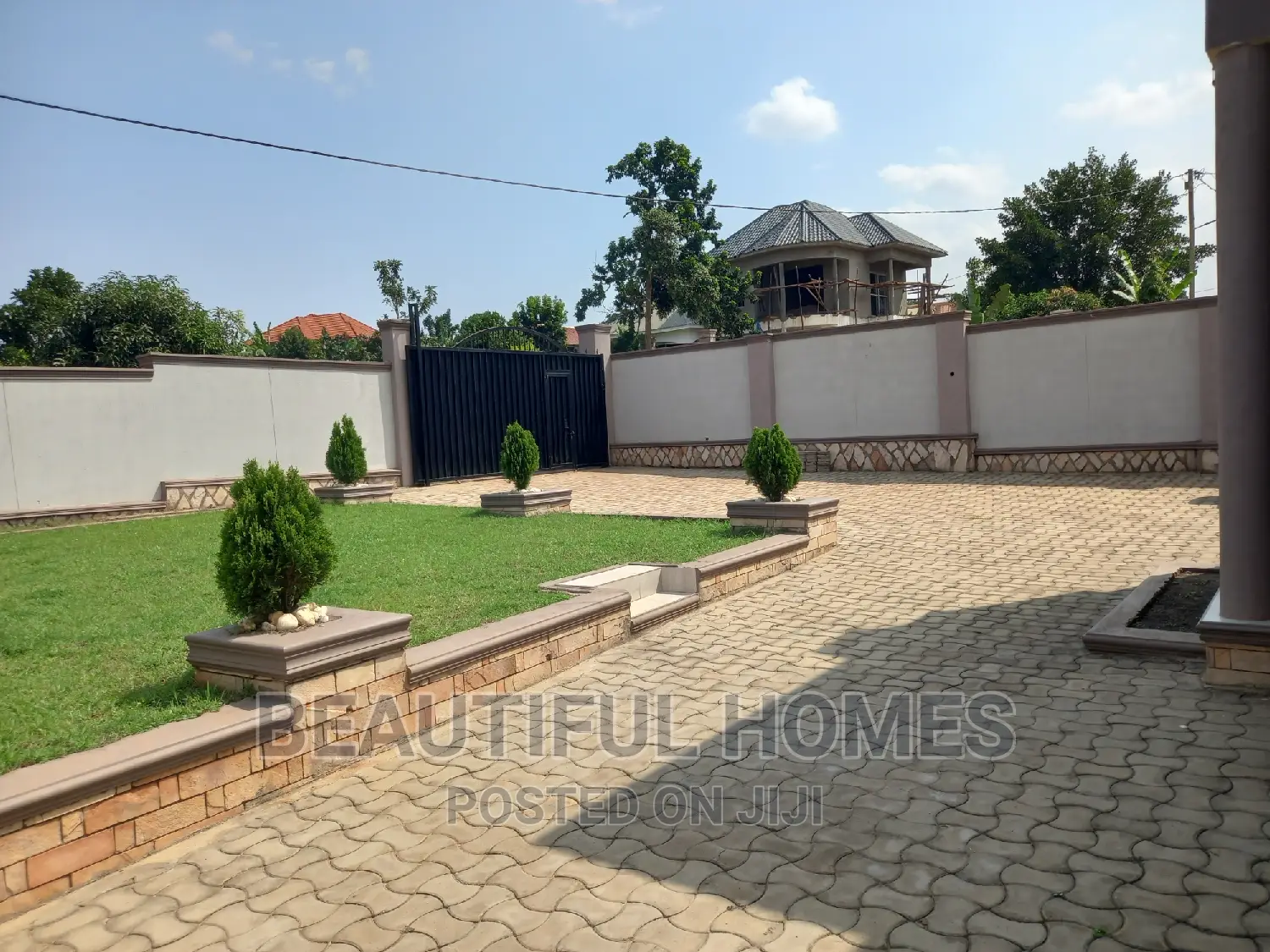 Furnished 4bdrm House in Kira for sale in Kira