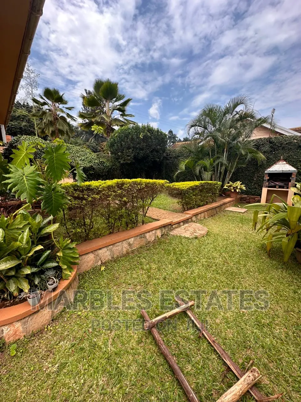 4bdrm Bungalow in Naguru, Central Division for rent in Central Division